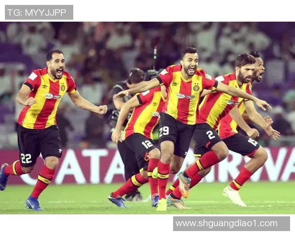 英超精彩对决拜仁狂胜本菲卡五球逆转引爆全场激情