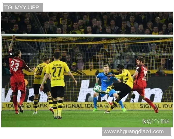 德甲焦点战尤文图斯与多特蒙德互交白卷争议判罚引发全场热议